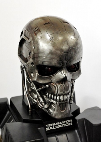 http://www.dvdinternacional.com.br/scripts/upproduto/max/1_terminator-salvation-skull-uk-03.jpg
